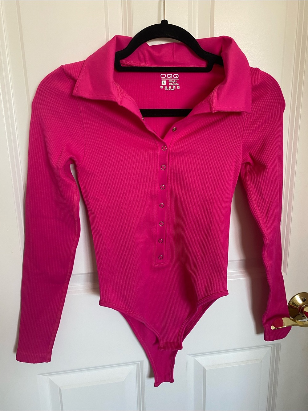 OQQ Hot Pink Ribbed Slimming Long-Sleeve Bodysuit with Snap Front Size S